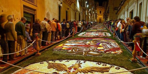 Infiorata-di-noto